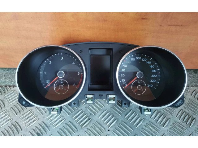 Панель приборов 5K0920870G Volkswagen Golf VI
