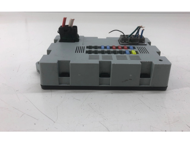 Pojistková skříňka SW71739084 Jaguar F-Pace 2021