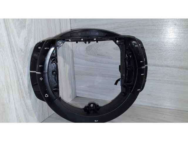 Кнопки рулевого колеса