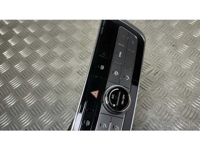 Блок управления климат-контролем 6871036000 SsangYong Rexton