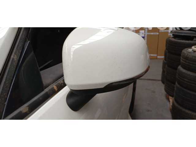 Зеркало электрическое Volvo XC40 - года