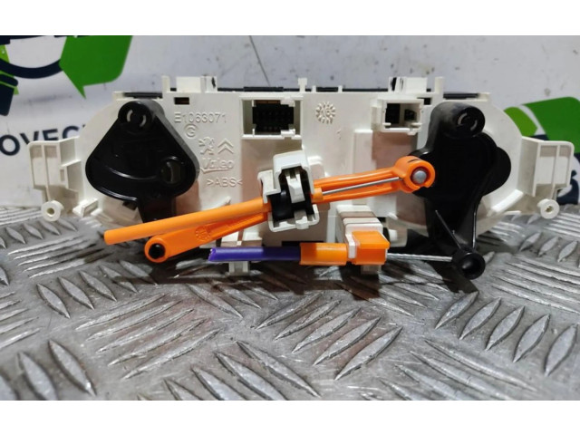 Блок управления климат-контролем 96722483ZD Peugeot 2008 I