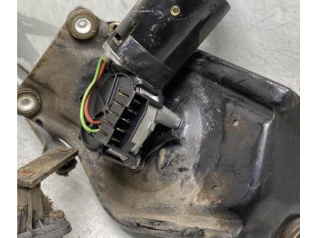 Моторчик дворников     Mitsubishi Space Star