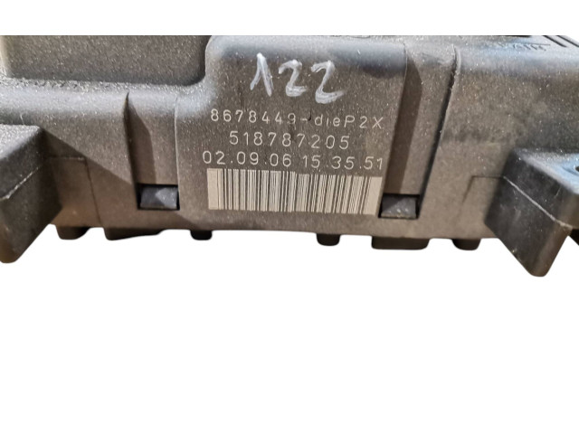 Блок предохранителей 8678449, 518787205 Volvo S80