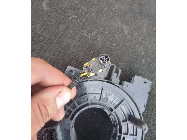 Полоса надувных подушек (кольцо srs) Renault Clio V  2019 -  года 255540638R      