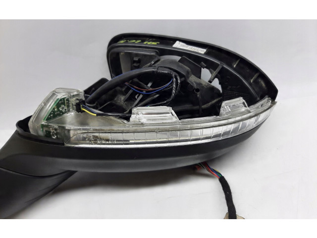 Зеркало электрическое Volkswagen Golf VIII 2019 - года