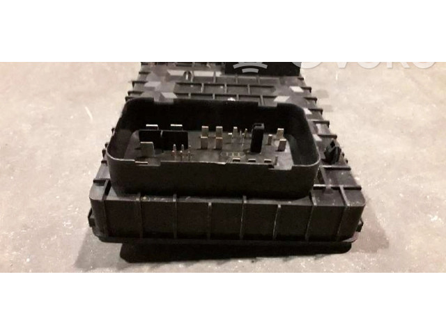 Блок предохранителей 1K0937125 Audi A3 S3 8P