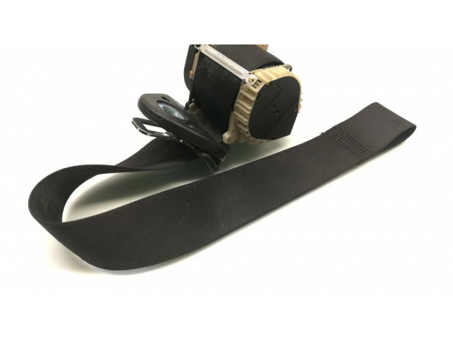 Передний ремень безопасности