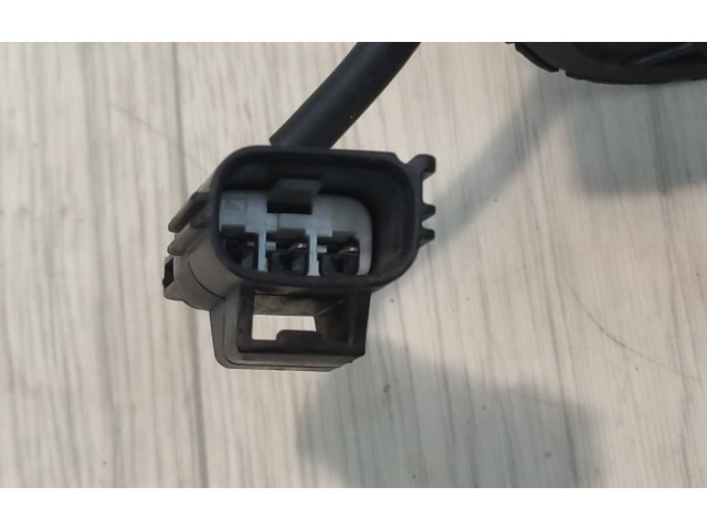 Моторчик стеклоочистителя 9154528    Volvo S80