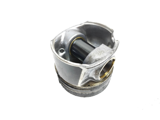  Поршень DDA 81L155  Volkswagen PASSAT B8  