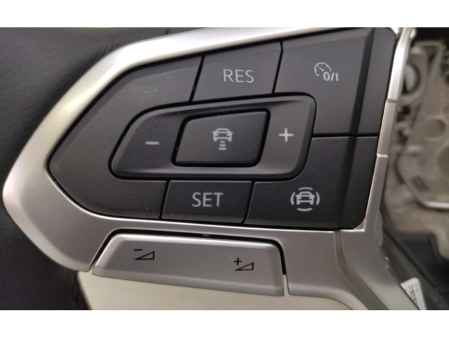 Руль Volkswagen Golf VIII 2019 - года 5H0419089EK