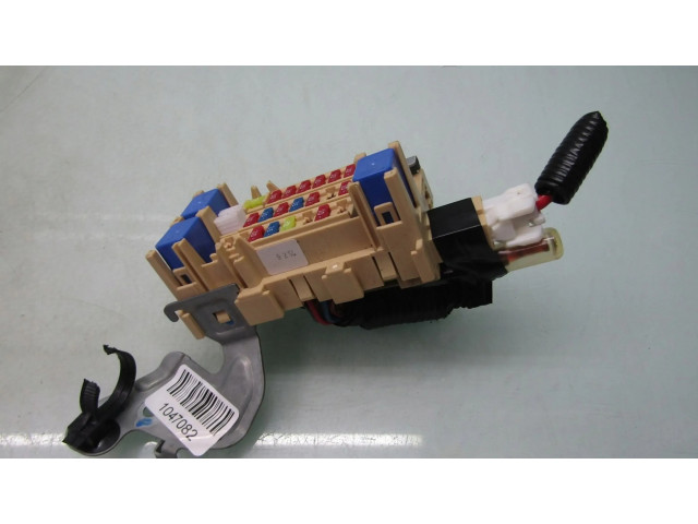 Блок предохранителей Infiniti Q50