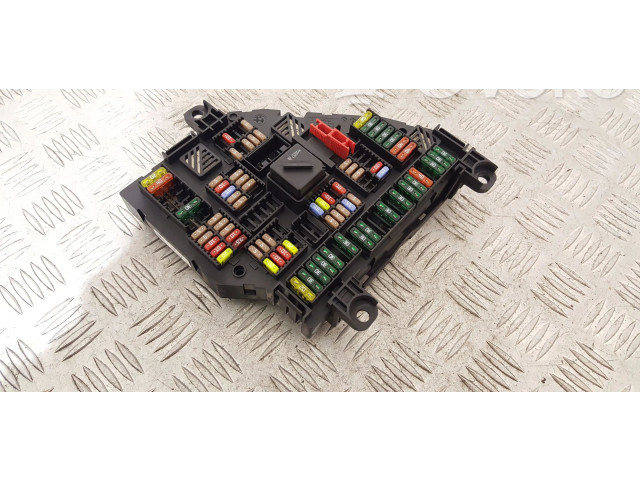 Pojistková skříňka 9210857 BMW 5 GT F07 2011