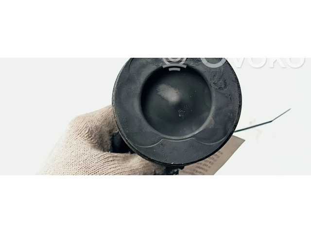 Поршень Mitsubishi Montero