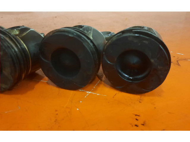 Píst 73502643, 73502643 Fiat Punto (199) 199