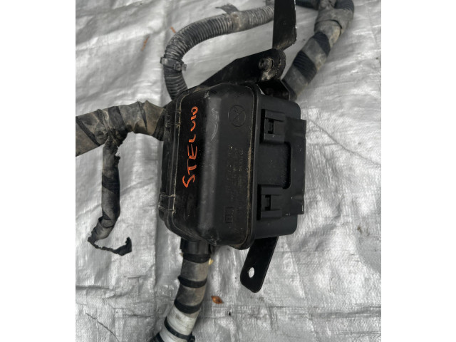   Pojistková skříňka    Alfa Romeo Stelvio 2018