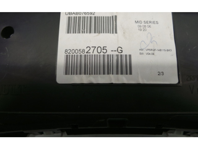 Панель приборов 8200582705G   Renault Clio III       