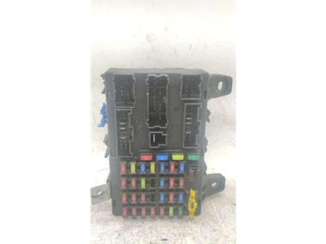 Блок предохранителей  91205-25201   Hyundai Getz    