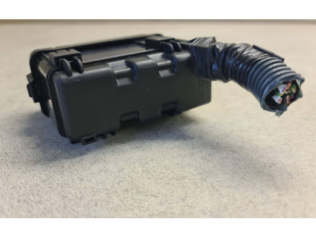   Pojistková skříňka 8266260380   Toyota Land Cruiser (J150) 2012