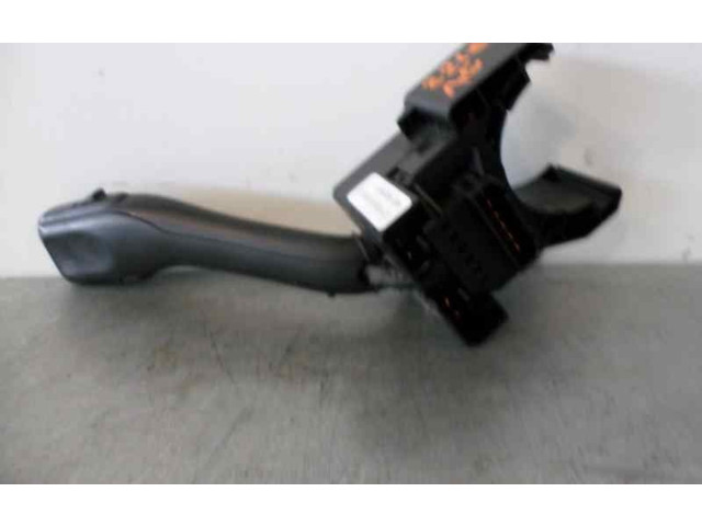 Ручка стеклоочистителей 4B0953503H   Audi A6 S6 C6 4F