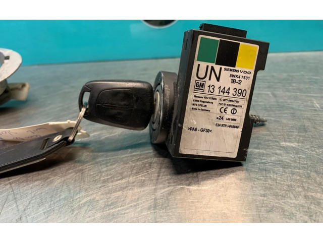 Блок управления 13173347WA, 13144390 Opel Combo C