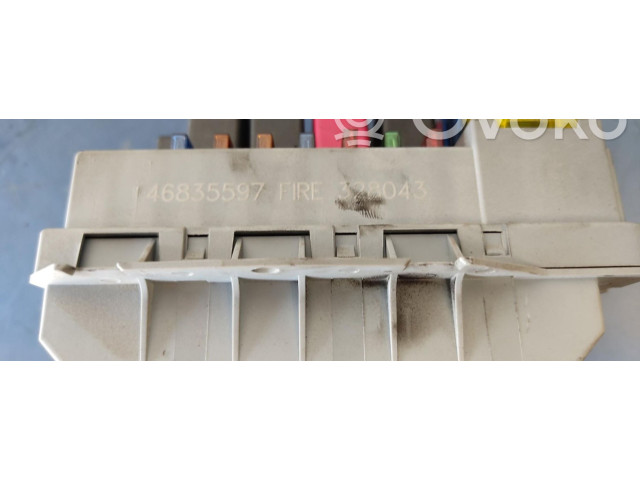 Pojistková skříňka 46835597 Fiat Punto (188) 2005