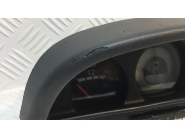 Дисплей MR417965 Mitsubishi Pajero Sport I