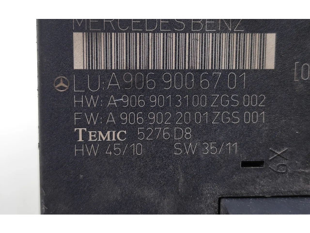 Блок предохранителей A9069006701, A9069013100    Volkswagen Crafter  BJK 