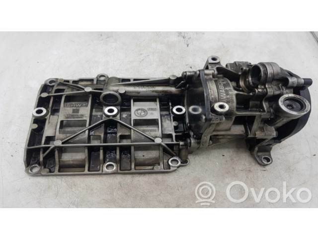 Масляный насос 7798014, 779801406 BMW 5 E60 E61 2.0