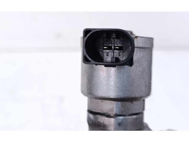 Vstřikovací lišta 04L089G, 04L130764C Volkswagen Tiguan