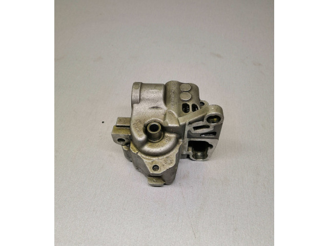 Масляный насос   03L115105D  Volkswagen Sharan 