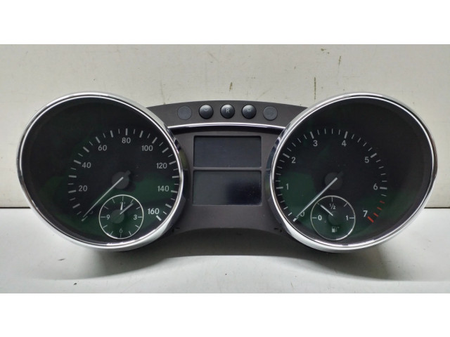 Панель приборов A2515408047, A2515403211   Mercedes-Benz R W251       