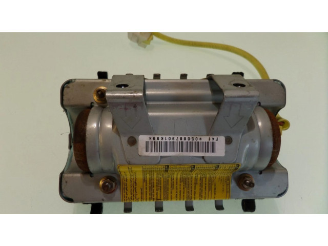 Подушка безопасности пассажира BBN2833, 050887901K99   Toyota Avensis Verso