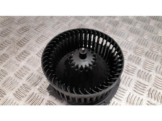 Вентилятор печки 3Q1819021C Audi Q3 F3