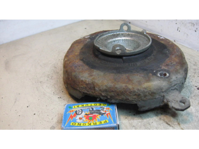 Опора пружины (верхняя)