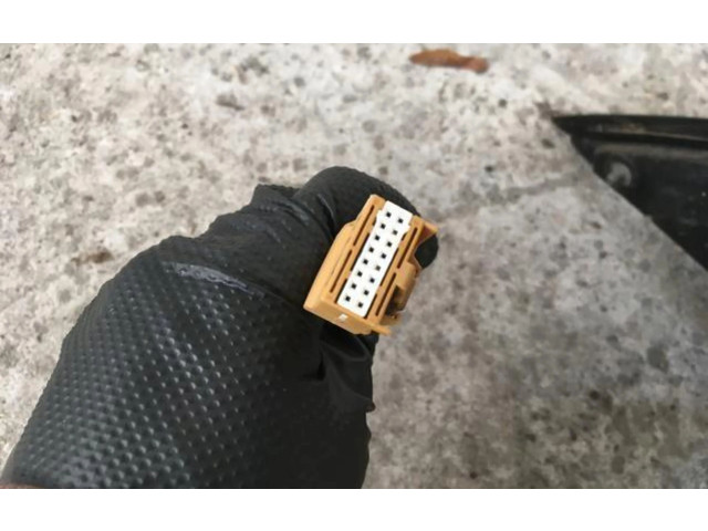 Зеркало электрическое        Audi A8 S8 D2 4D  1994 - 2002 года   