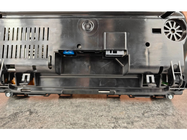 Přístrojová deska BMW X1 F48 F49 2017 6843092, 9295446