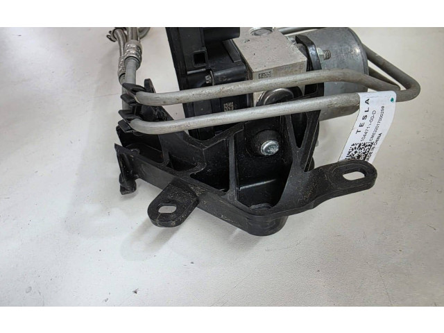 Блок АБС 104474500B Tesla Model 3 2017 - года