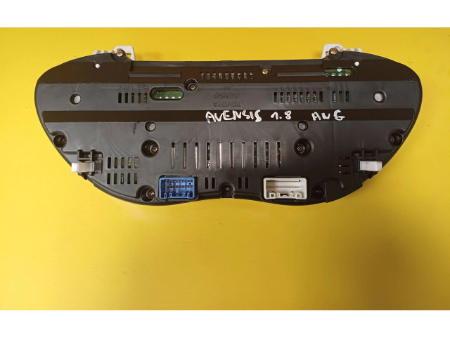 Přístrojová deska Toyota Avensis T250 2003 8380005550H, MB2574109784