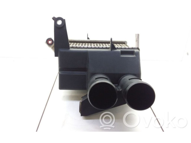 Интеркулер Mitsubishi Carisma