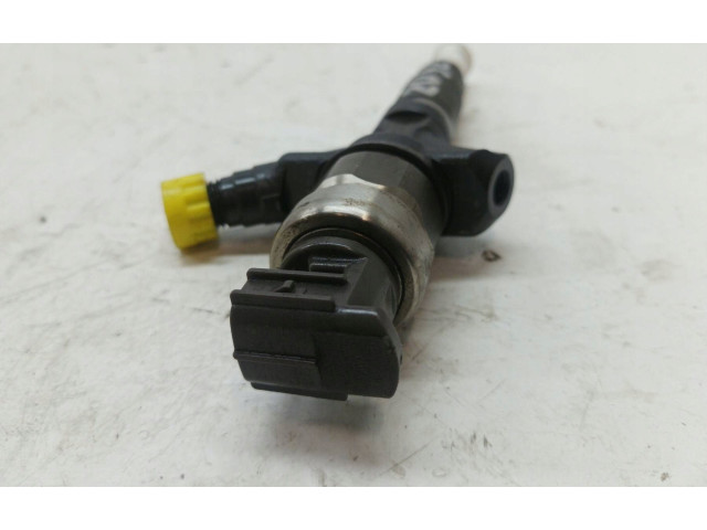 Vstřikovač 16613AA030 Subaru Legacy