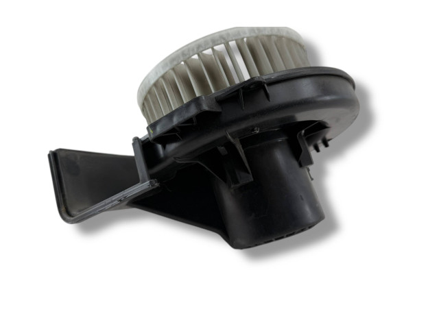 Вентилятор печки 6Q1819015J Audi A1