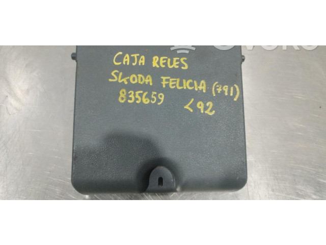 Pojistková skříňka 6U0937025 Skoda Felcia I