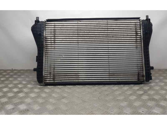Интеркулер 1K0145803BN Volkswagen Golf VI