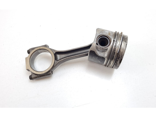  Поршень с шатуном  081187, 038J  Volkswagen PASSAT B6  