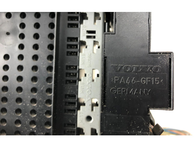 Блок предохранителей  9441584   Volvo V70    