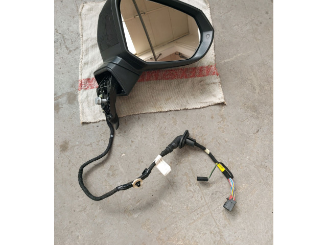 Зеркало электрическое Audi Q3 F3 2018 - года