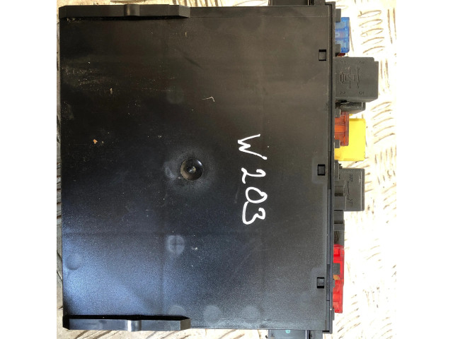 Pojistková skříňka 2035451001, 5DK00797350 Mercedes-Benz C W203 2006