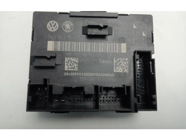 Блок управления двигателя 7N0959793 Skoda Yeti (5L)