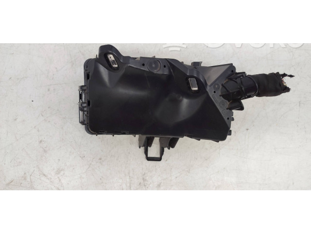 Блок предохранителей 5WA907361A Skoda Octavia Mk4